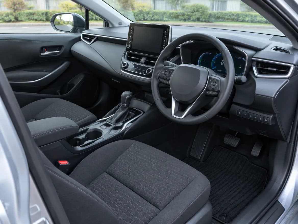 Toyota Corolla 1.8 Hybrid Comfort e-CVT — zdjęcie 2